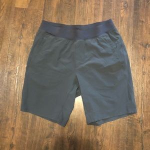 Lululemon In Mind Short 9” - Obsidian